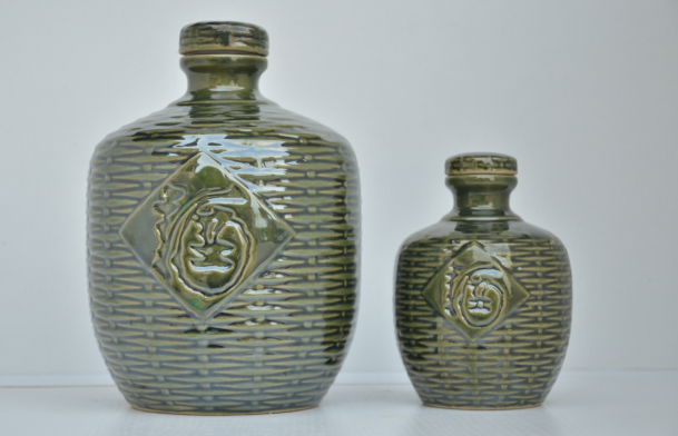 隆昌陶瓷酒瓶