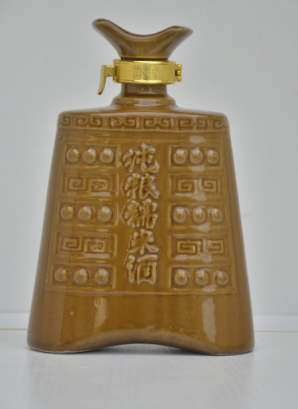 陶瓷酒瓶设计